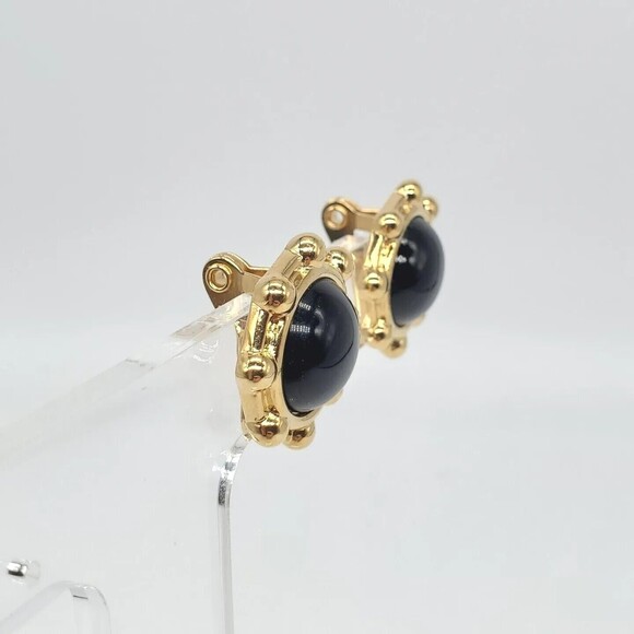 Vintage Monet Signed Designer Black Enamel Gold Porthole Clip On Earrings Runway - Picture 2 of 8